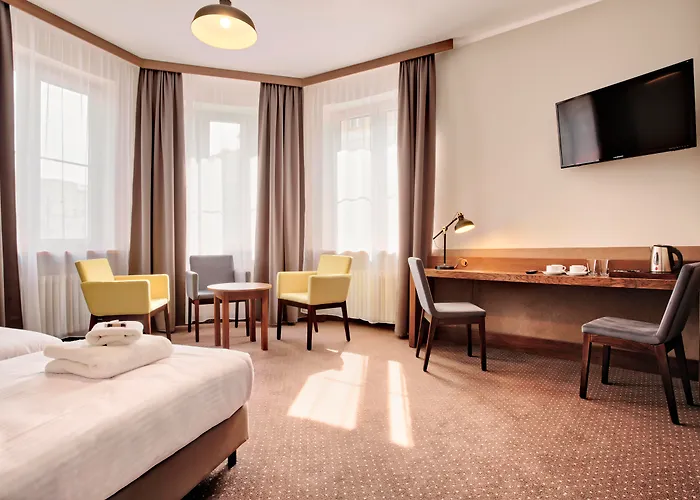 Daniel Griffin By Artery sAparthotel